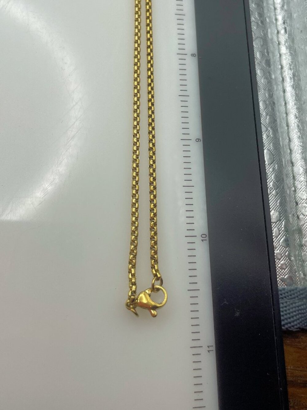M Monogram Pendant - Picture 5 of 5